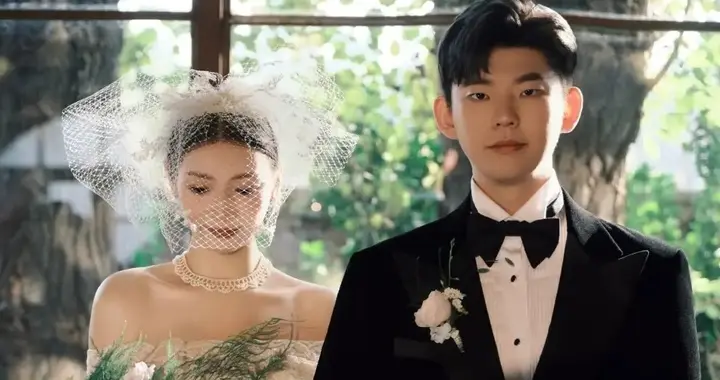 刘雨辰黄雅琼大婚伴郎团卡身高最矮184 国乒王楚钦樊振东都送祝福