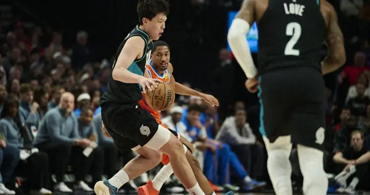 没把握住！杨瀚森登场4分半三投全失仅1板 雷霆6人上双击败开拓者