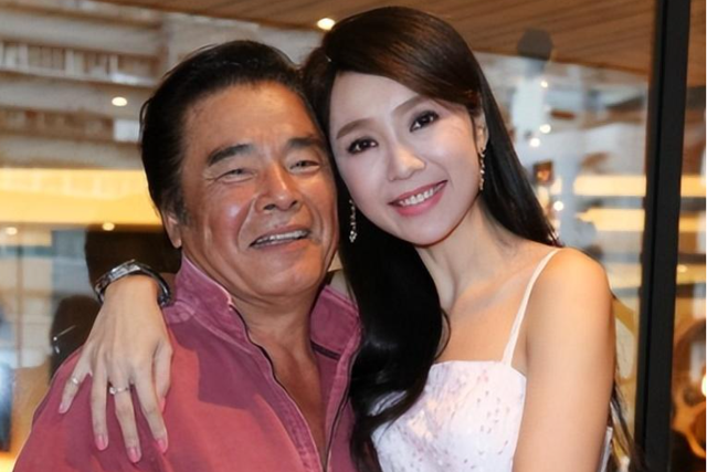 “6个老婆”同住一室，每人每月7万零花钱！71岁又娶第七房姨太太