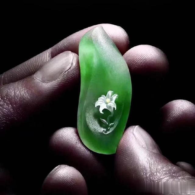 古董|翡翠吊坠挂件的寓意