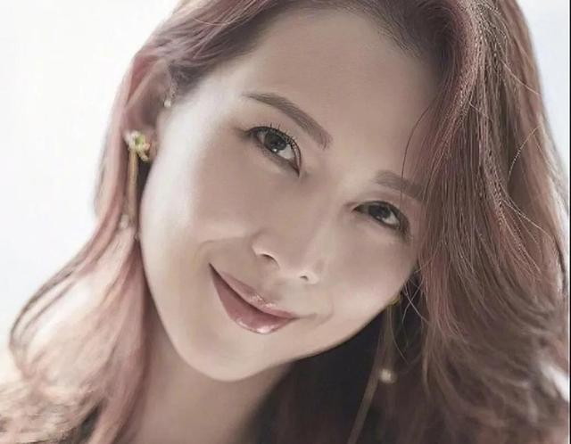 蔡少芬|明星美图欣赏—91年港姐季军蔡少芬