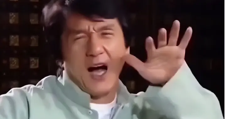 成龙名声不保？兄弟反目成仇，公开嘲讽李小龙，自认功夫比对方难