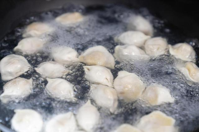 中国，啥馅“饺子”最受欢迎？经评选，这10种上榜，您爱吃哪几种