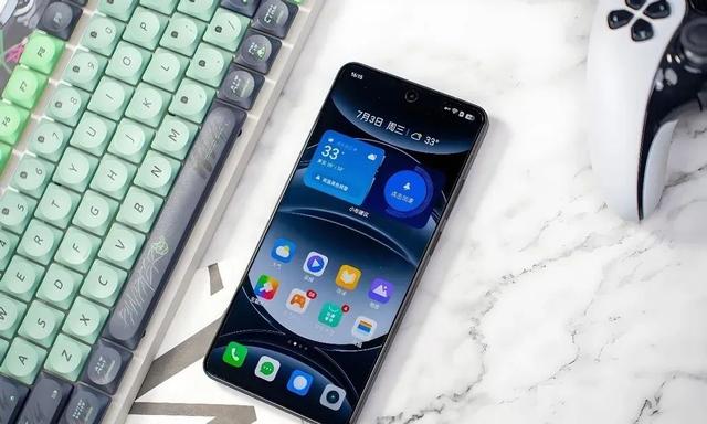 2025年“销量狂飙”的4款手机，配置强颜值高，几乎“零差评”