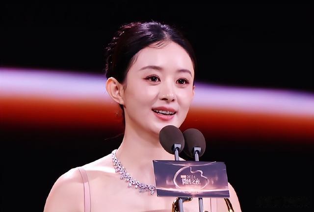 北京这一夜，流量明星靠边站，赵丽颖只能坐二排，C位雷打不动