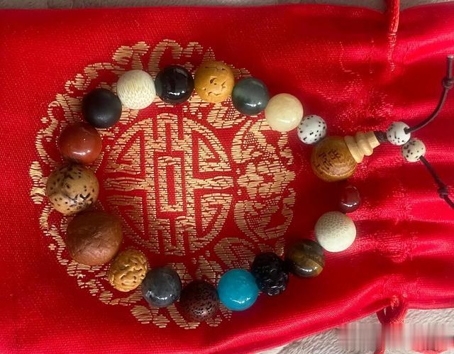 菩提|细数十八籽手串每一颗籽