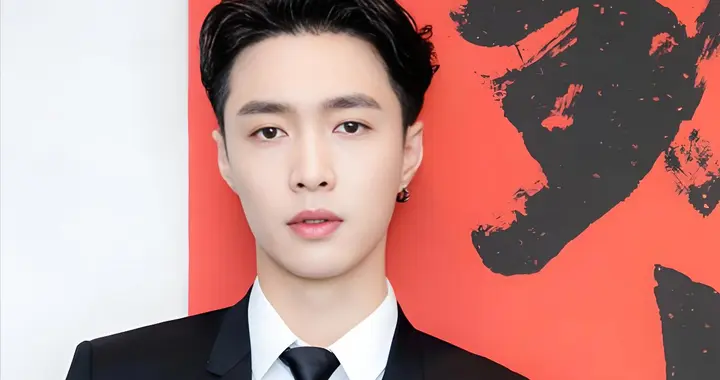 理记再爆猛料：张艺兴已从国家话剧院辞职，档案已撤，脱离编制