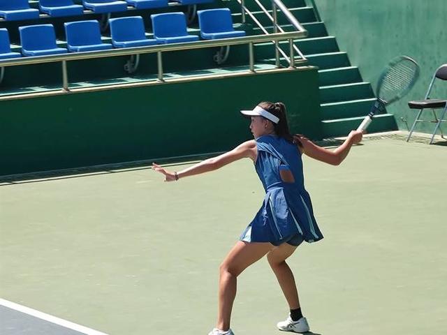 完美！中国版“莎娃”曹雅婧堪比娱乐明星的颜值，高大威猛的身材