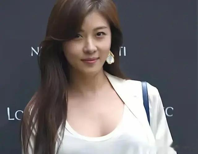 河智苑，原名田海林，影视“变色龙”，韩国首位千万票房女主角