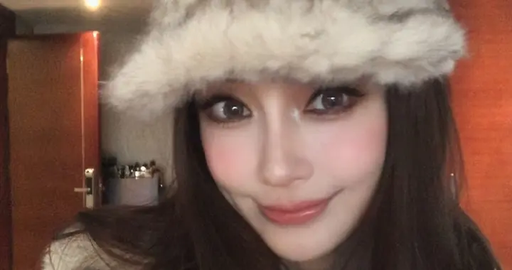 杨颖回归内娱红毯待遇惨淡，被嘲仍然没戏演，前夫事业也不如意