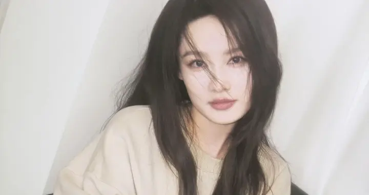 李沁 清冷系美人