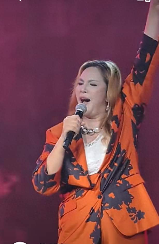 那艺娜为劣迹艺人！从“俄罗斯娜娜”到“爱如火”，经历了什么？