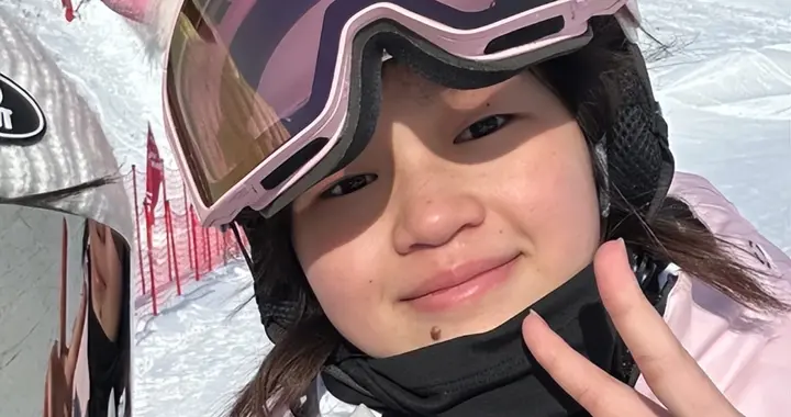 全红婵当榜三大姐力挺，张家齐首场直播却被嘲，退役后路走错了吗