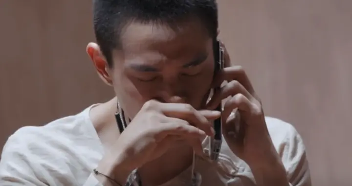 10岁lucky发烧39度在家喝柠檬水，李承铉落泪，给女儿停一周的课