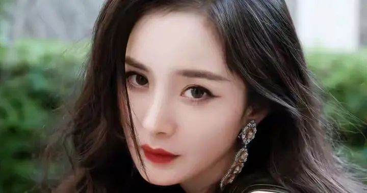 美女图集—杨幂