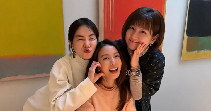 SHE合体庆生，回归家庭的任家萱状态大变，三人差距一目了然