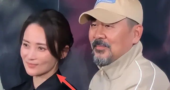 陈建斌现身喀什，满嘴胡茬被嘲老人味，蒋勤勤一旁眼神乱撇很不屑