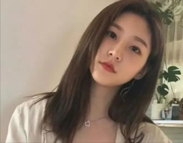 24岁知名女星自杀细节曝光，最后发文自杀意图明显，曾遭受网暴