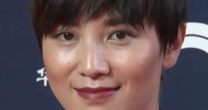 宋佳短发造型翻车！远看像李宇春，近看像文章，实力才是她的底气