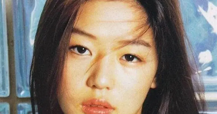 央媒锐评！韩媒介入！死鸭子嘴硬的全智贤恐被14亿中国人戳脊梁骨