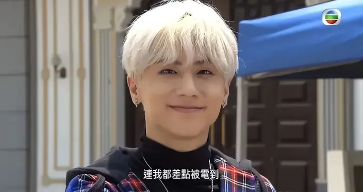 TVB男星丘梓谦宣布与拍拖12年港姐女友正式分手,双方再见亦是朋友