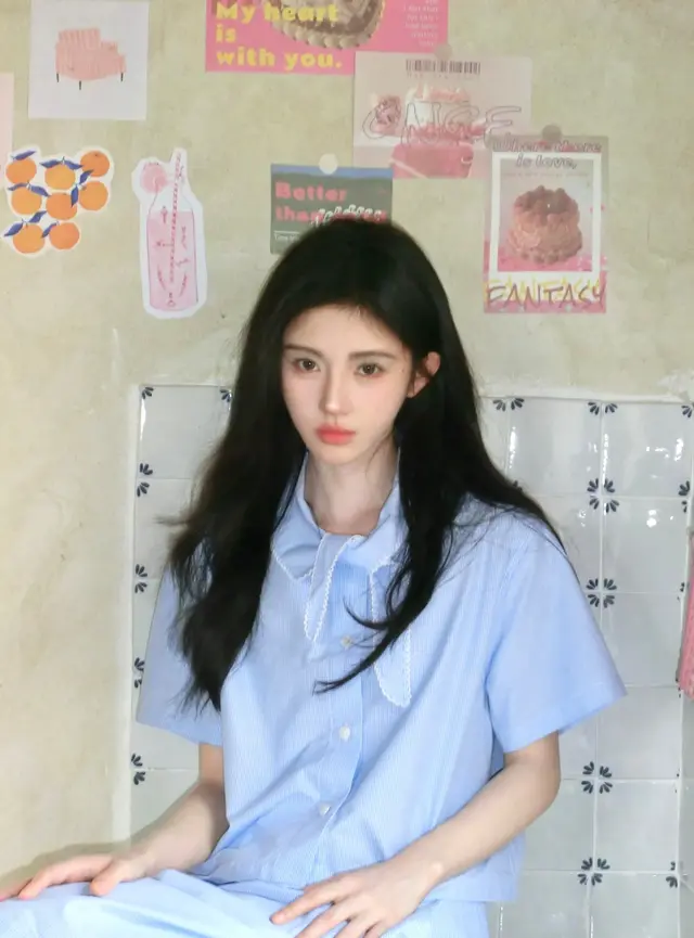 鞠婧祎蓝色衬衫套装