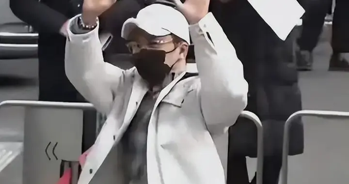 2026年央视春晚第二次联排，炸出一堆“牛鬼蛇神”，网友坐不住了