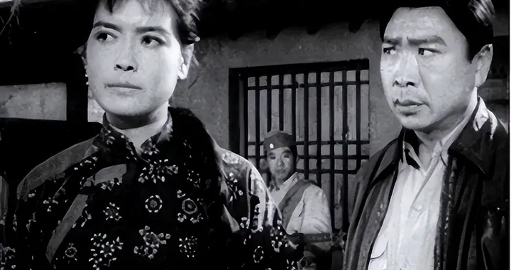 知名演员杨雅琴：53岁遗憾去世，举办葬礼时，两任老公都没出席