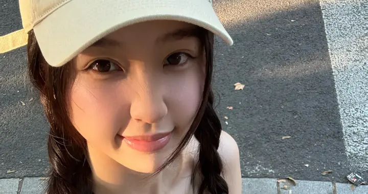 虞书欣自拍美图
