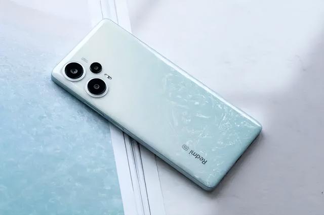 近期换机推荐，三款极具性价比的手机，用过的人都说好