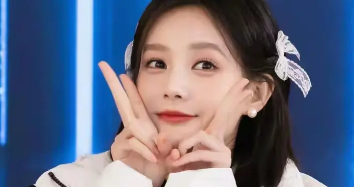 李一桐：感觉比年轻时候更有女人味了