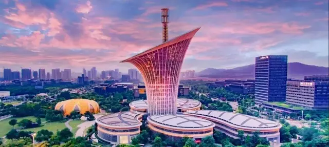 2亿拿地、4亿设公司，小米继续重仓武汉