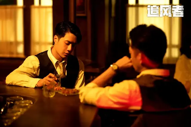 《追风者》隐喻太绝了！一个镜头，完美暗示魏若来沈图南关系变化