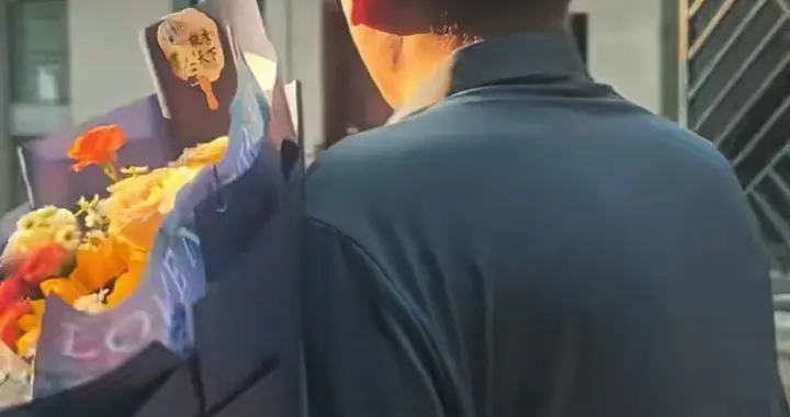 和郭德纲无关？侯耀华谢雷师徒反转和解：是真情还是流量套路？