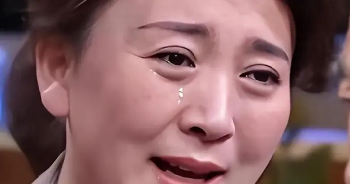 脸疼不疼？央媒彻查后，闫学晶首现身又传噩耗，这回彻底洗不白了