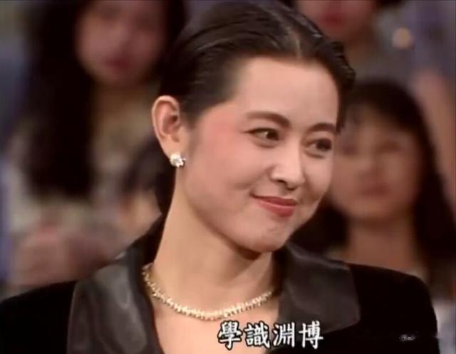 终于理解本山大叔了，倪萍年轻时的盛世美颜，与王祖贤同台也不输