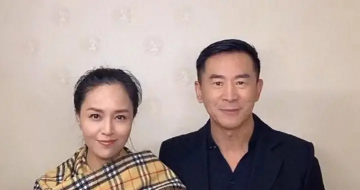戏里吵成冤家，戏外恩爱22年零绯闻！这对演员太狠了