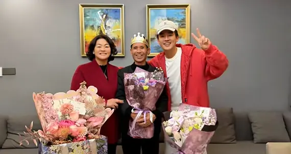 欧豪回平潭为爸爸庆生，住套房简朴，姐姐侄女出镜全家福大公开