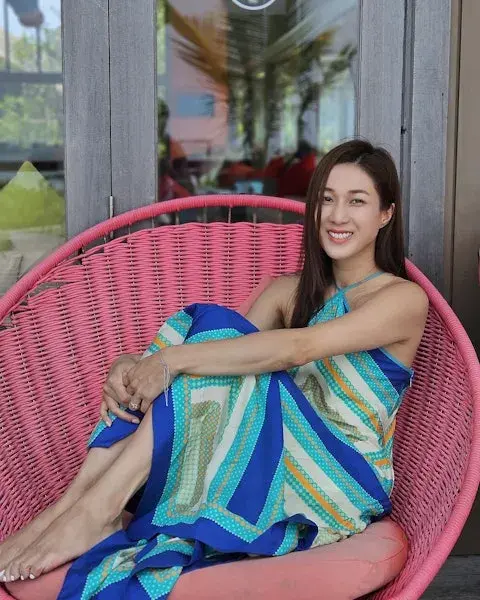 钟嘉欣为旧爱翻红感开心，爆分手后仍有联系：望他早日找到另一半