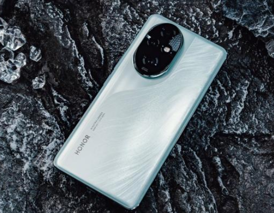 赵明称荣耀300史上最强!这个手机真的如此强大吗？