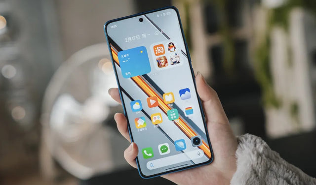 2000元以内买手机，闭眼入这三款机型，性价比天花板实锤了