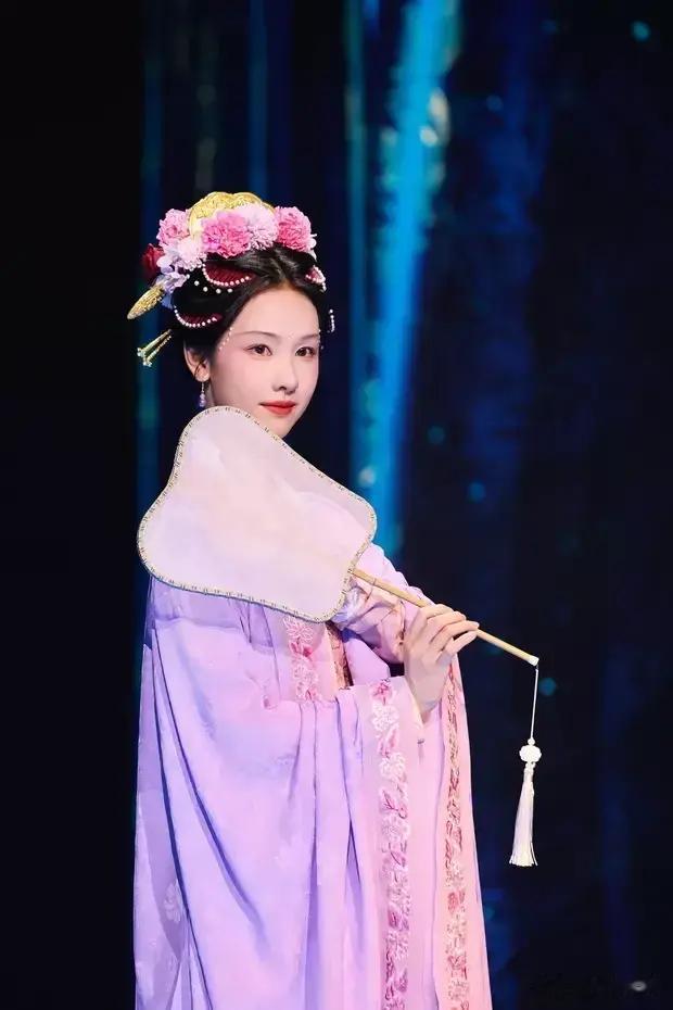 陈都灵|陈都灵《国家宝藏》南宋造型惊艳，古韵犹存，演绎南宋风华