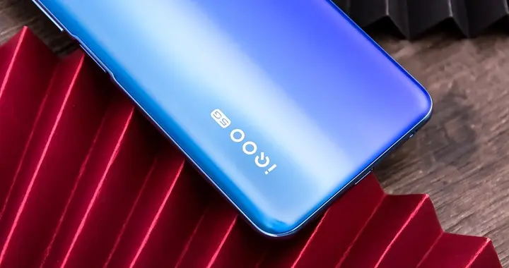 千元机标杆：电池≥6500mAh，厚度≤8mm，否则都是“咸鱼”！?