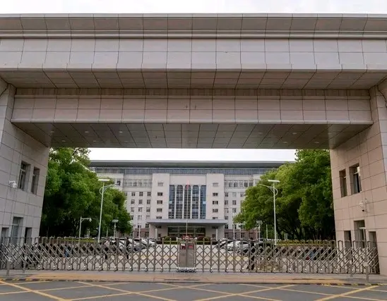 体制内迅速晋升的秘密武器——勤快、眼力见、实力与耐劳