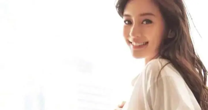 小海绵牵线？杨颖与前婆婆笑谈人生，离婚后情谊更胜从前