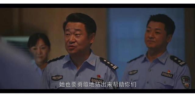 油腔滑调就别演刑侦剧，央视《人民警察》告诉你，警察应该怎么演