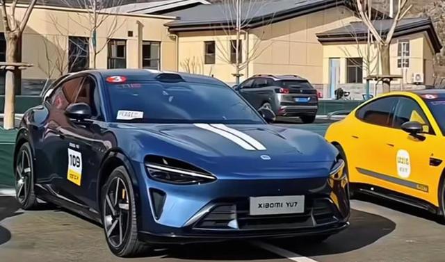小米YU7实车再次亮相，外观内饰比SU7更漂亮，或25万左右？