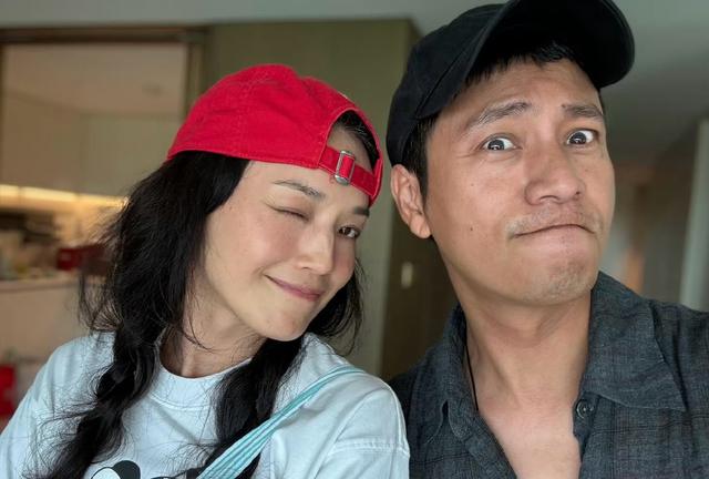 舒淇陈坤素颜合照，这是真素颜 那些说素颜的艺人，都按这个来拍吧