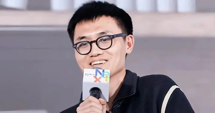 林俊旸離職后首度發聲：萬字復盤，大模型下一站「智能體式思考」