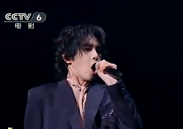 这一次，“混子”歌手华晨宇，在香港这一夜现了原形